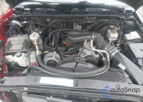 2003 Chevrolet S-10 Ls из США, поврежденный, VIN 1GCCS19X838147296